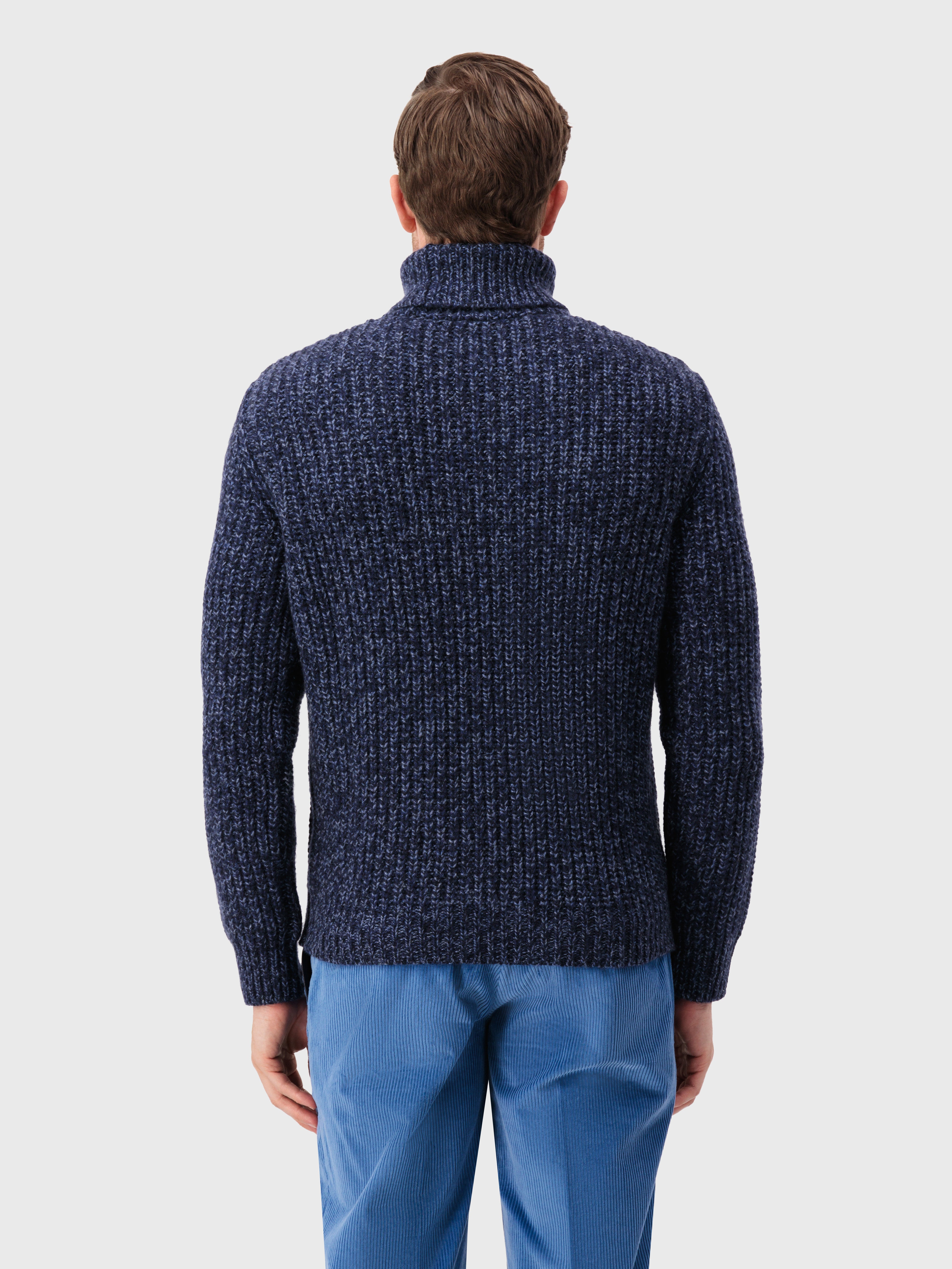 Turtleneck Knit Sweater in Cashmere Dark Navy