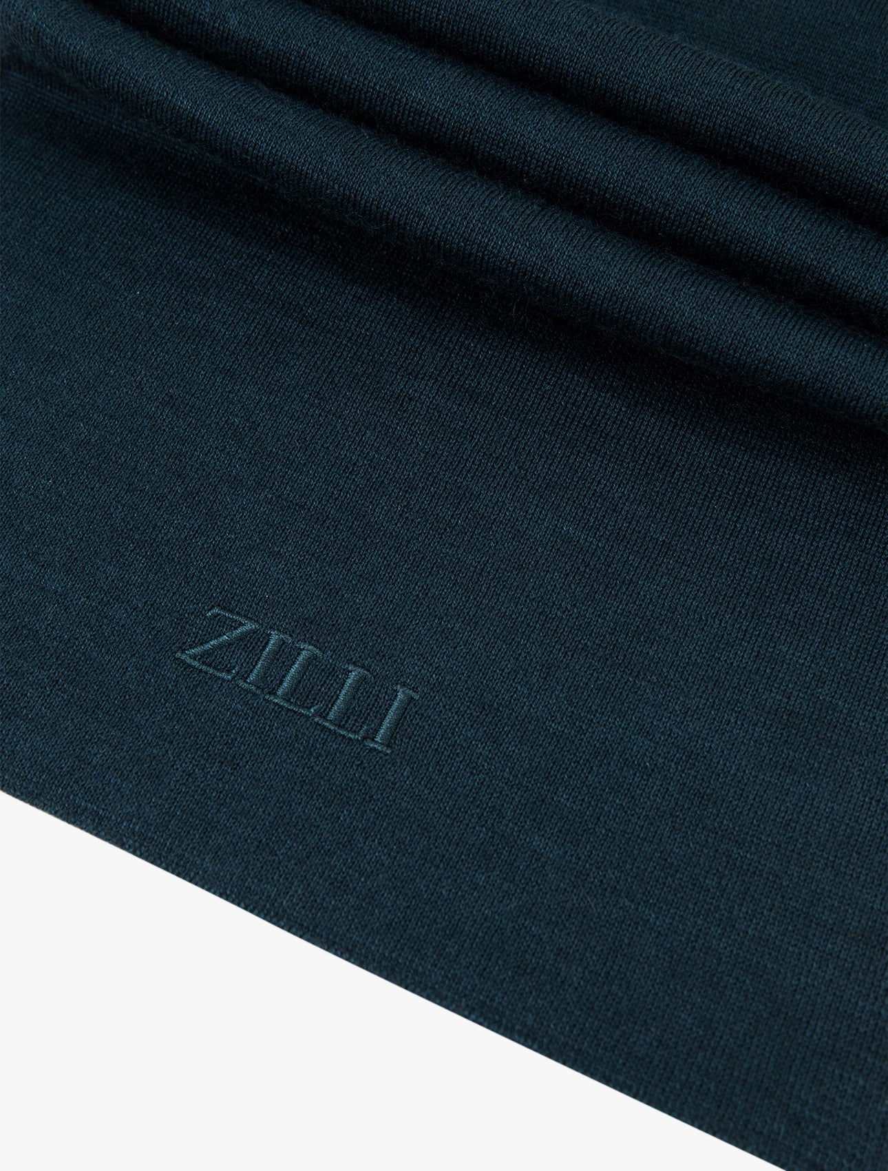 Scarf with Embroidered Zilli Lettering