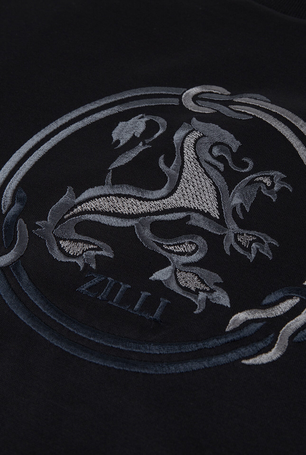 Zilli Black T-shirt with Lion Circle Embroidery