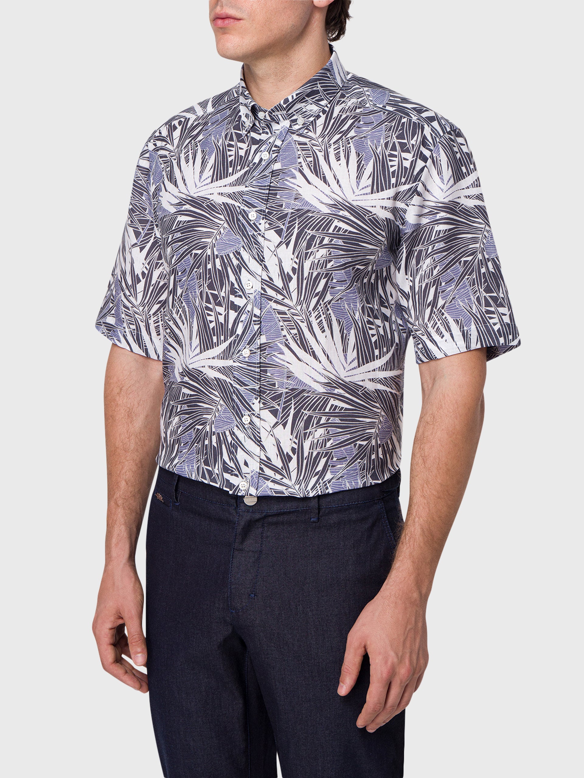 Short Sleeve Shirt with Tropical Leaves Printed Pattern