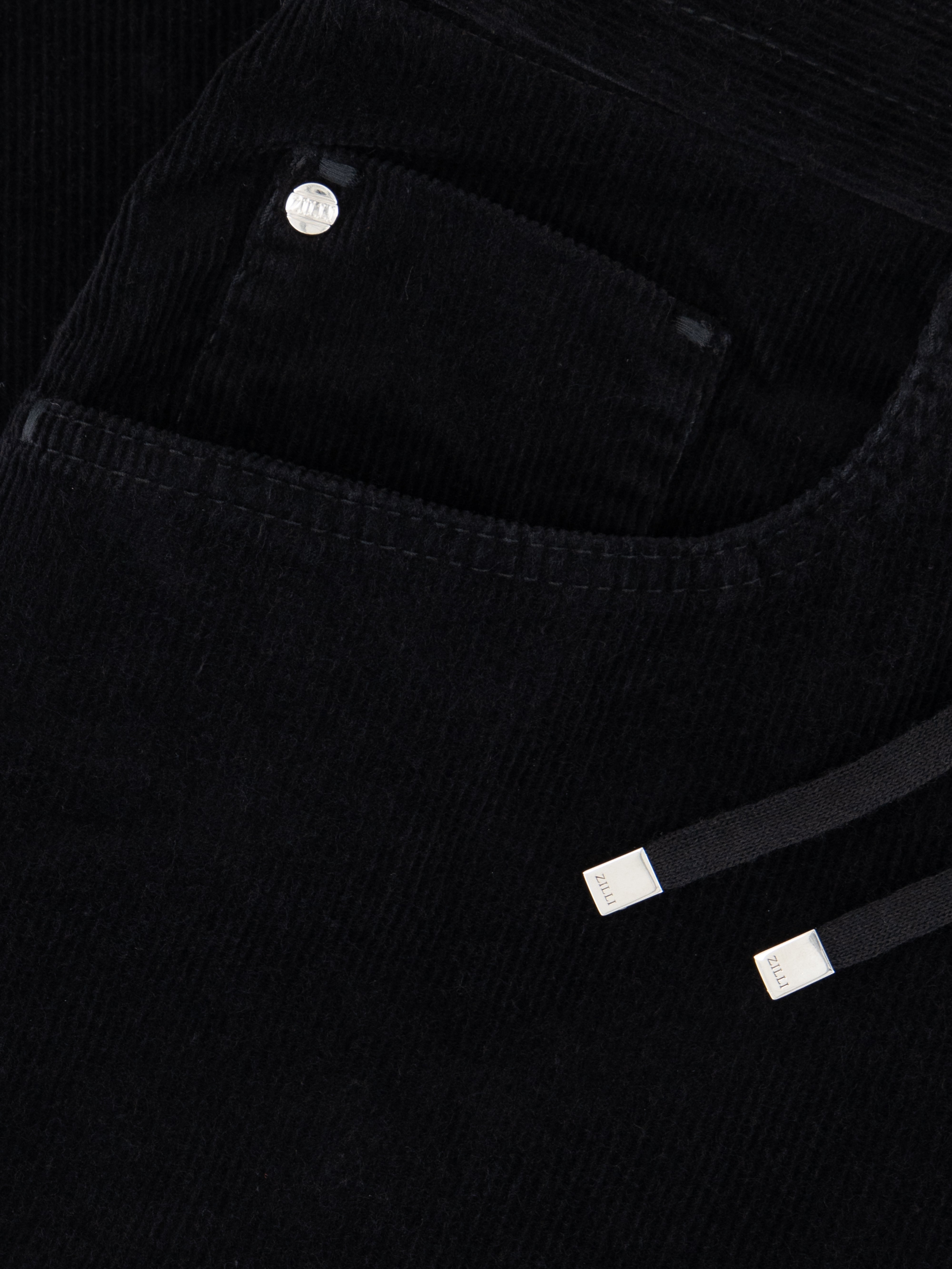 Corduroy Jeans in Cotton Black