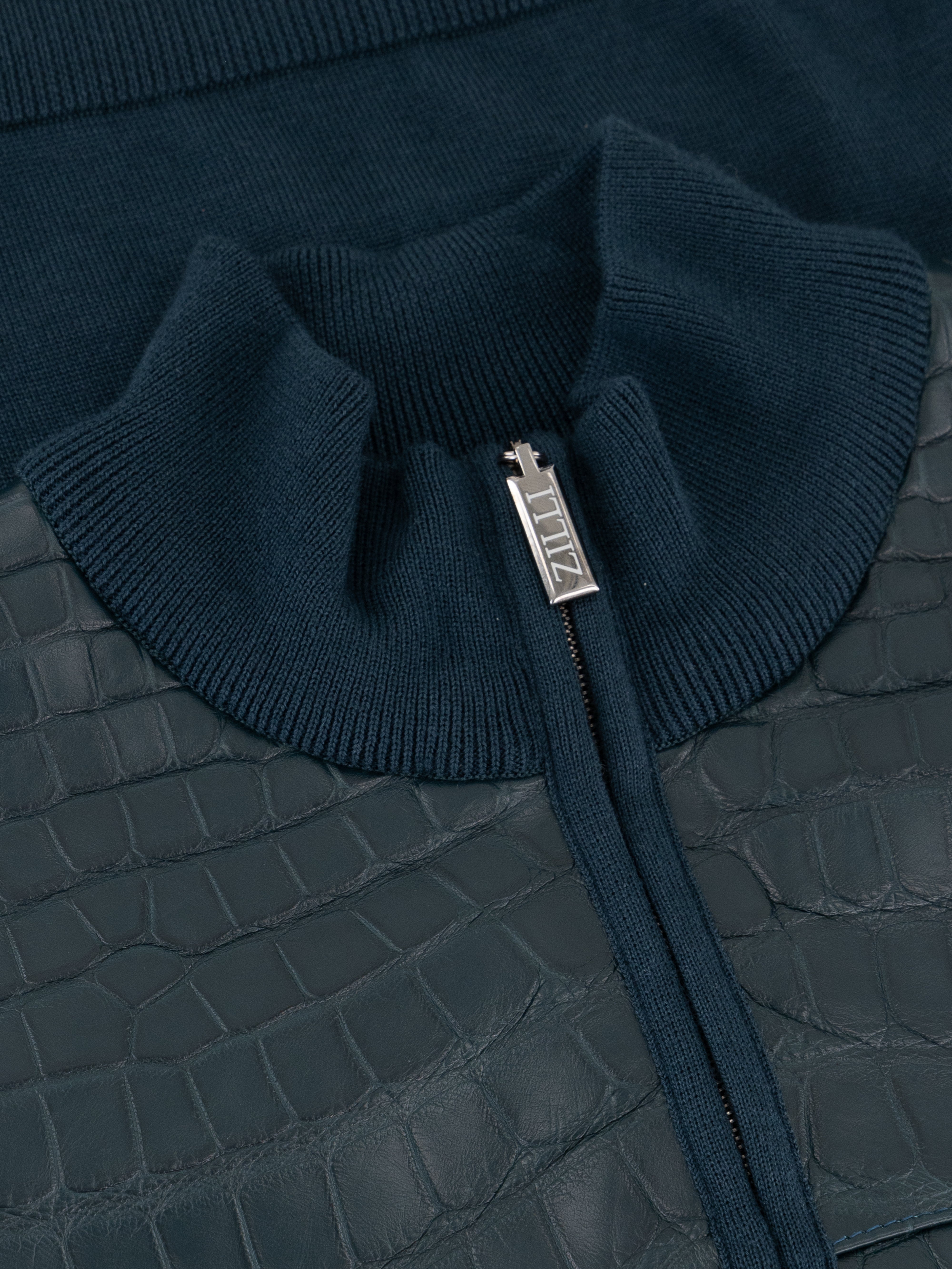 Full-Zip Sweater in Cashmere and Silk Crocodile Panel Dark Green