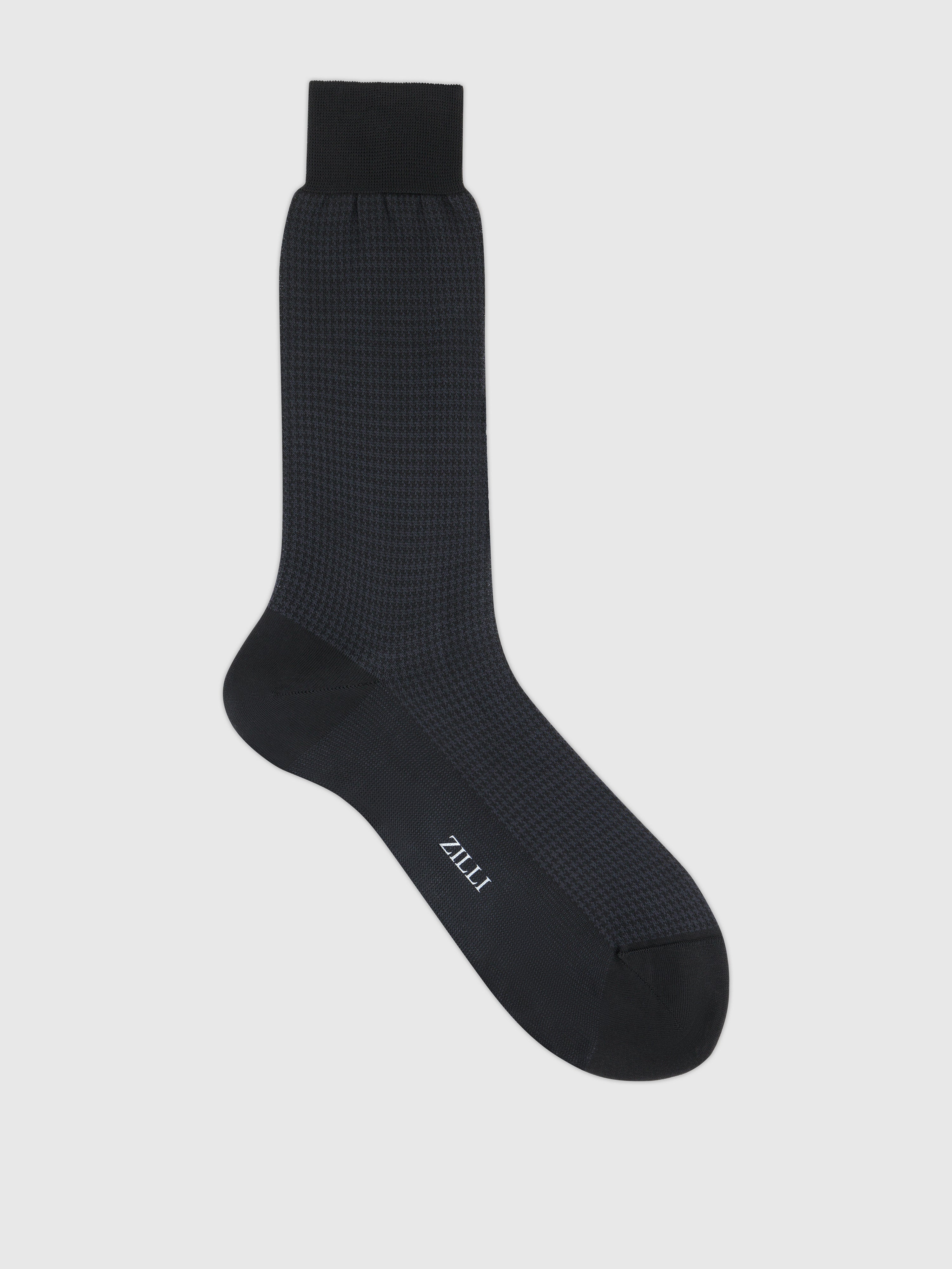 Mid-Calf Socks with Herringbone Pattern Black