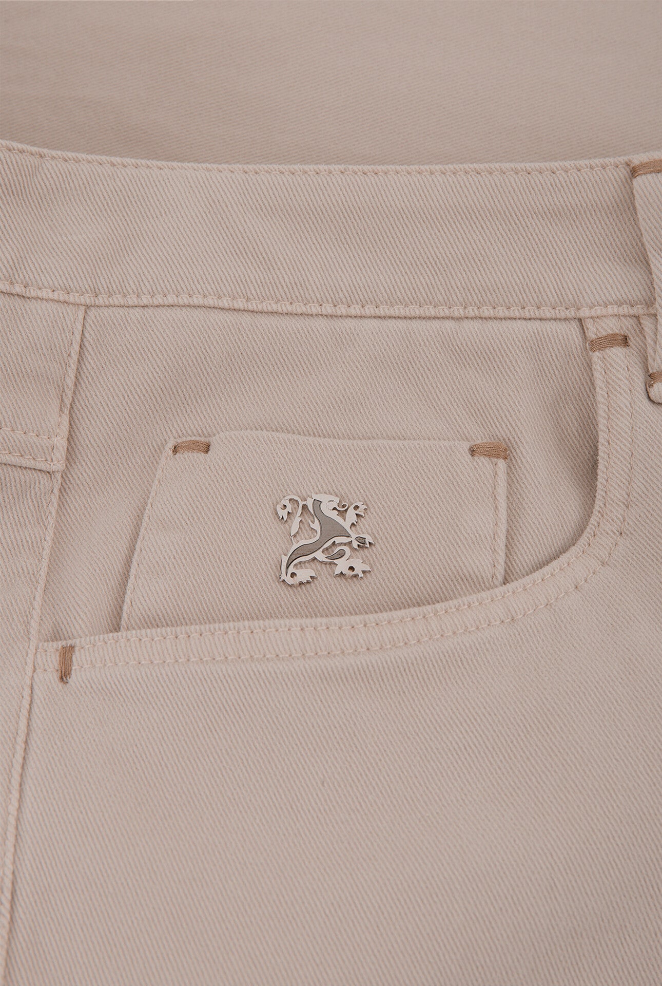 Slim Fit Jeans with Art Express Knot Embroidery