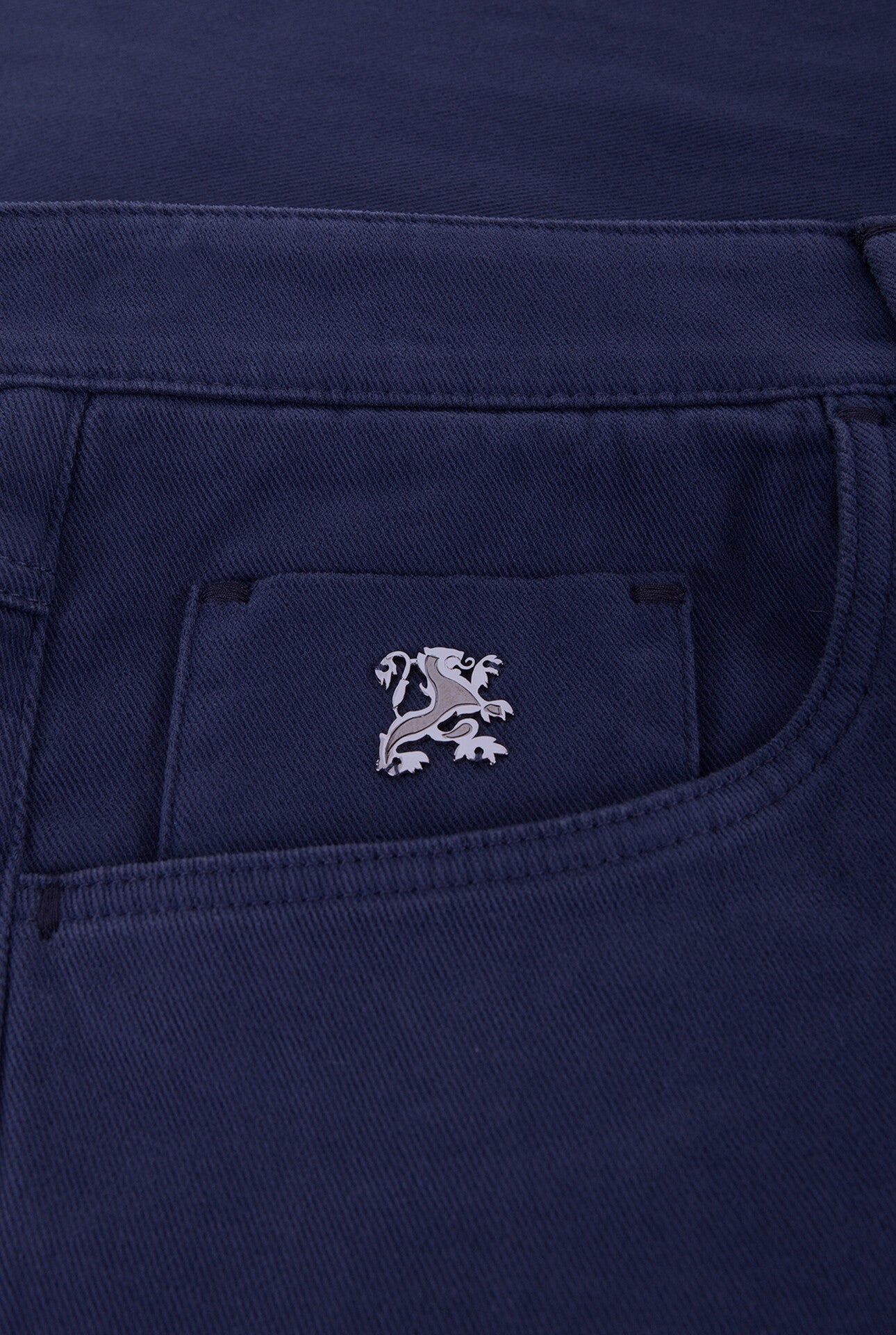 Slim Fit Jeans with Art Express Knot Embroidery